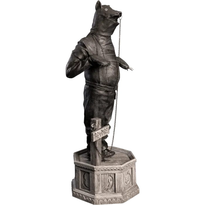 Ghosts of Halloween: Teddy Statue